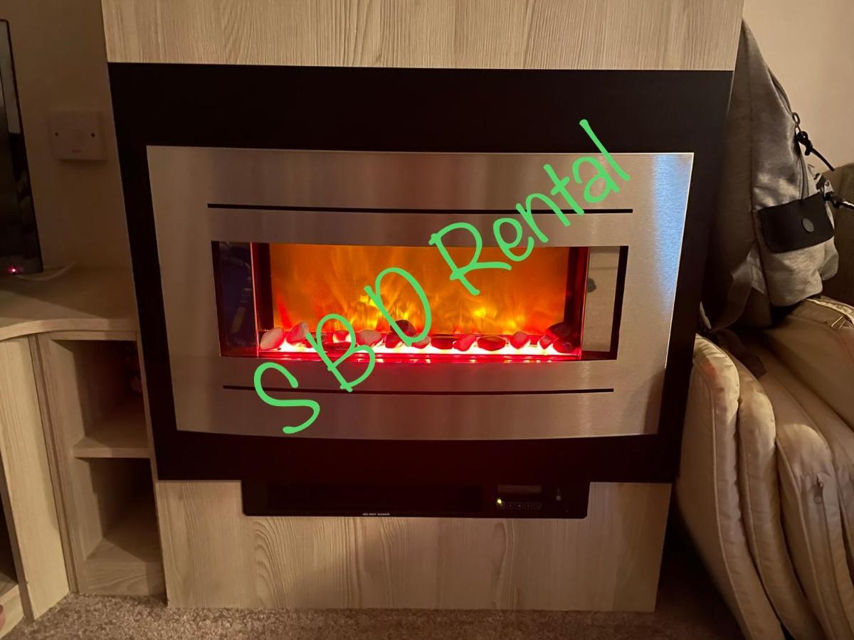 Summer Breeze Deluxe Caravan Rental Saint Osyth Extérieur photo
