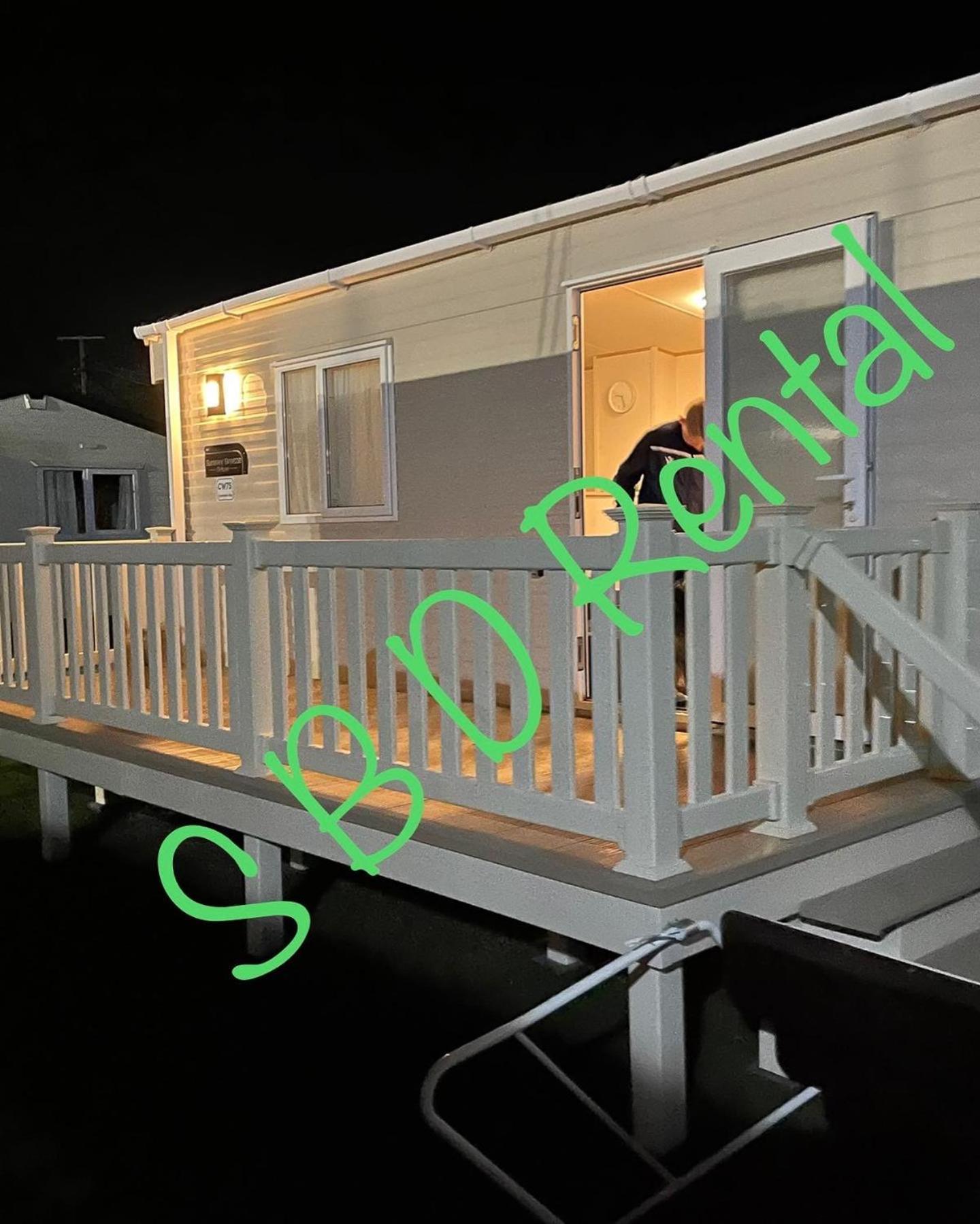 Summer Breeze Deluxe Caravan Rental Saint Osyth Extérieur photo